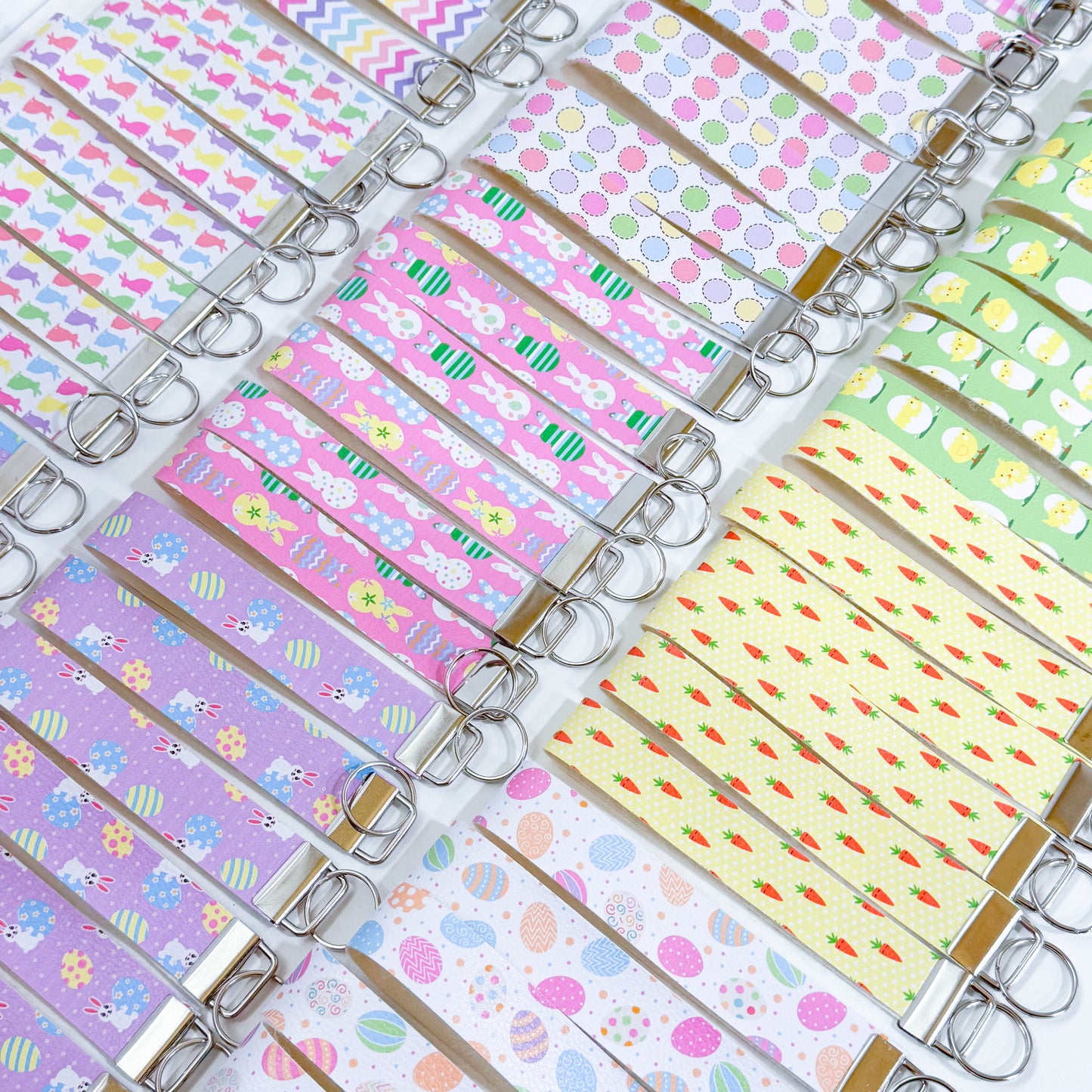 Easter Mystery Keychain ( 2 pcs )