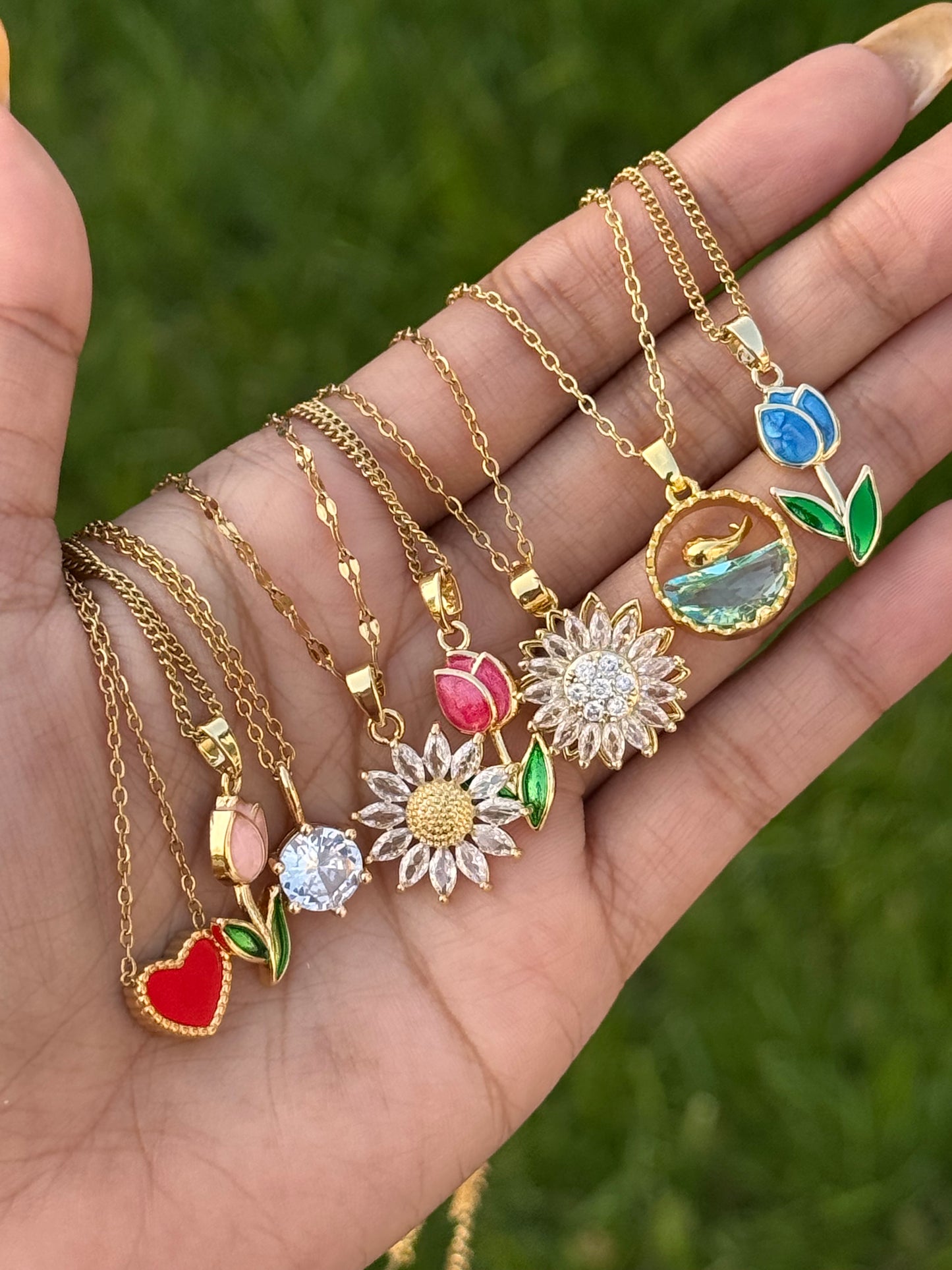 Crimson Kiss Necklace ( Mini pendant Size )