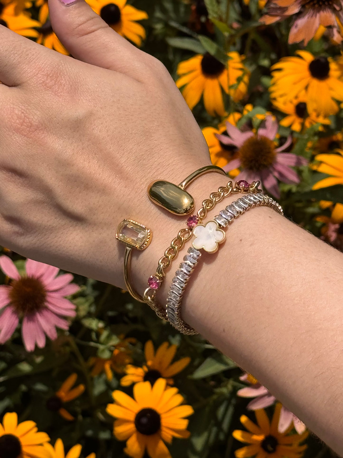 Daisy Pearl Bracelet