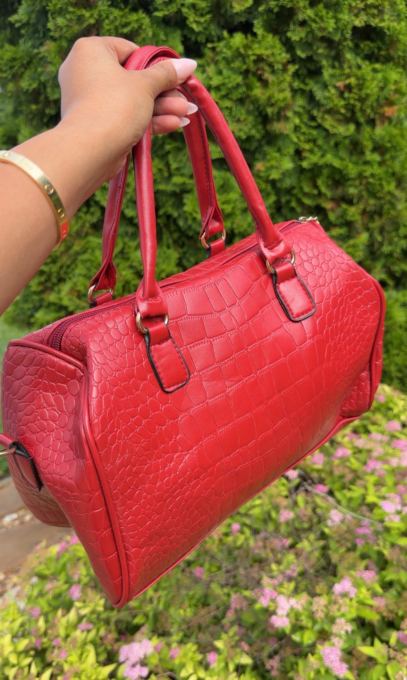 FREE LARGE BAG WHEN YOU SPEND $299 ( Add 1 Per Order Only )