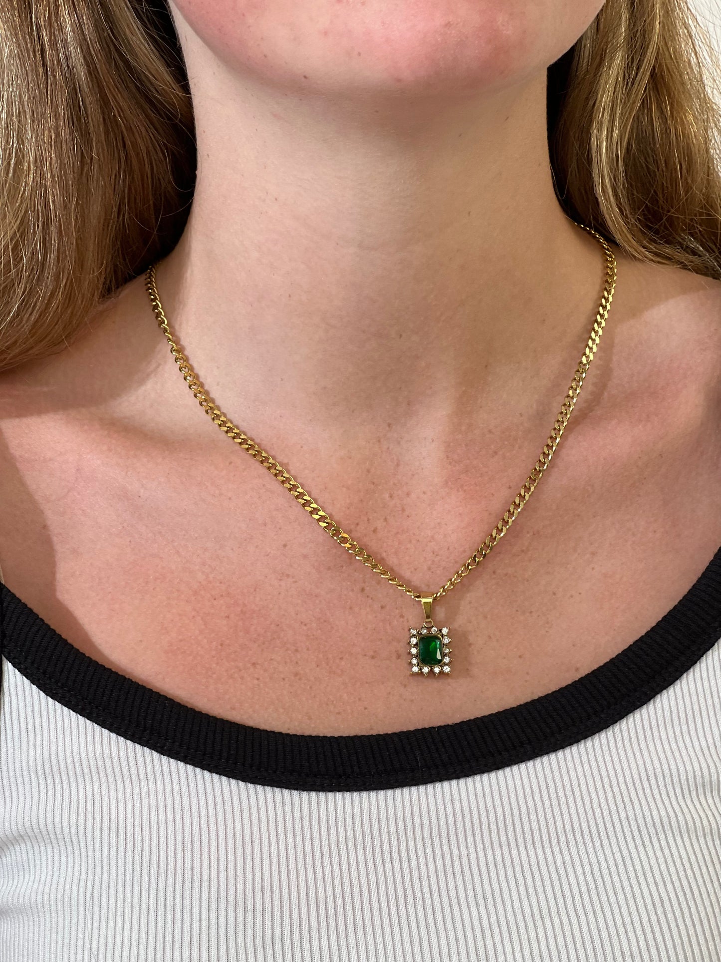 Queen Necklace