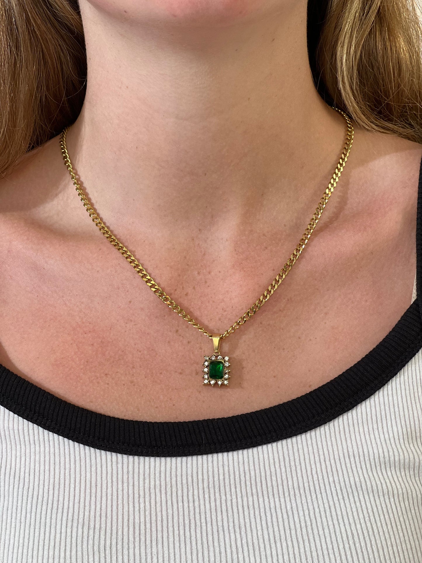 Queen Necklace