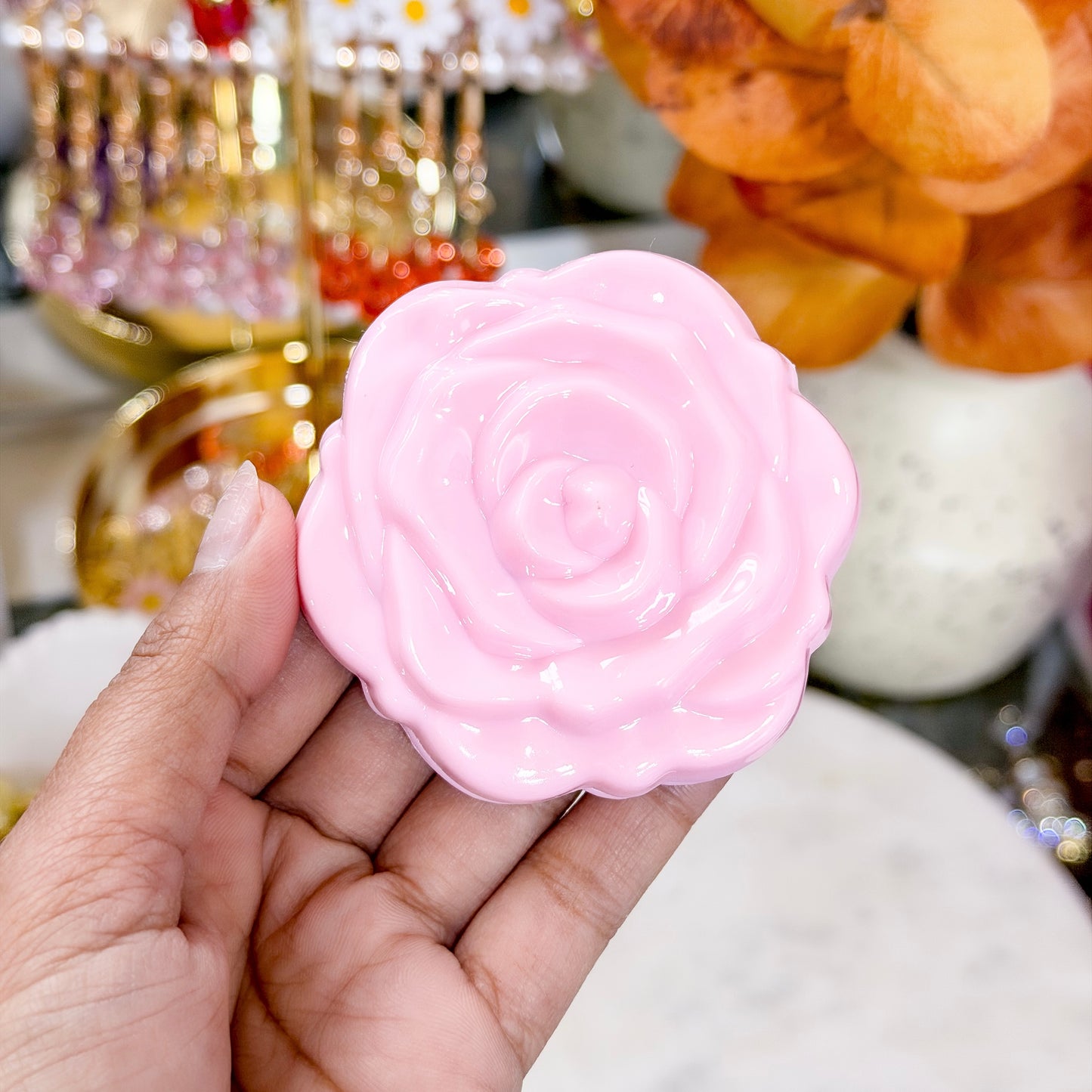 Pink rose compact mirror with rosebud design