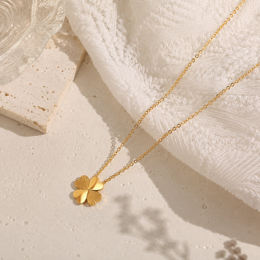 Timeless Clover Necklace | Tarnish Resistant