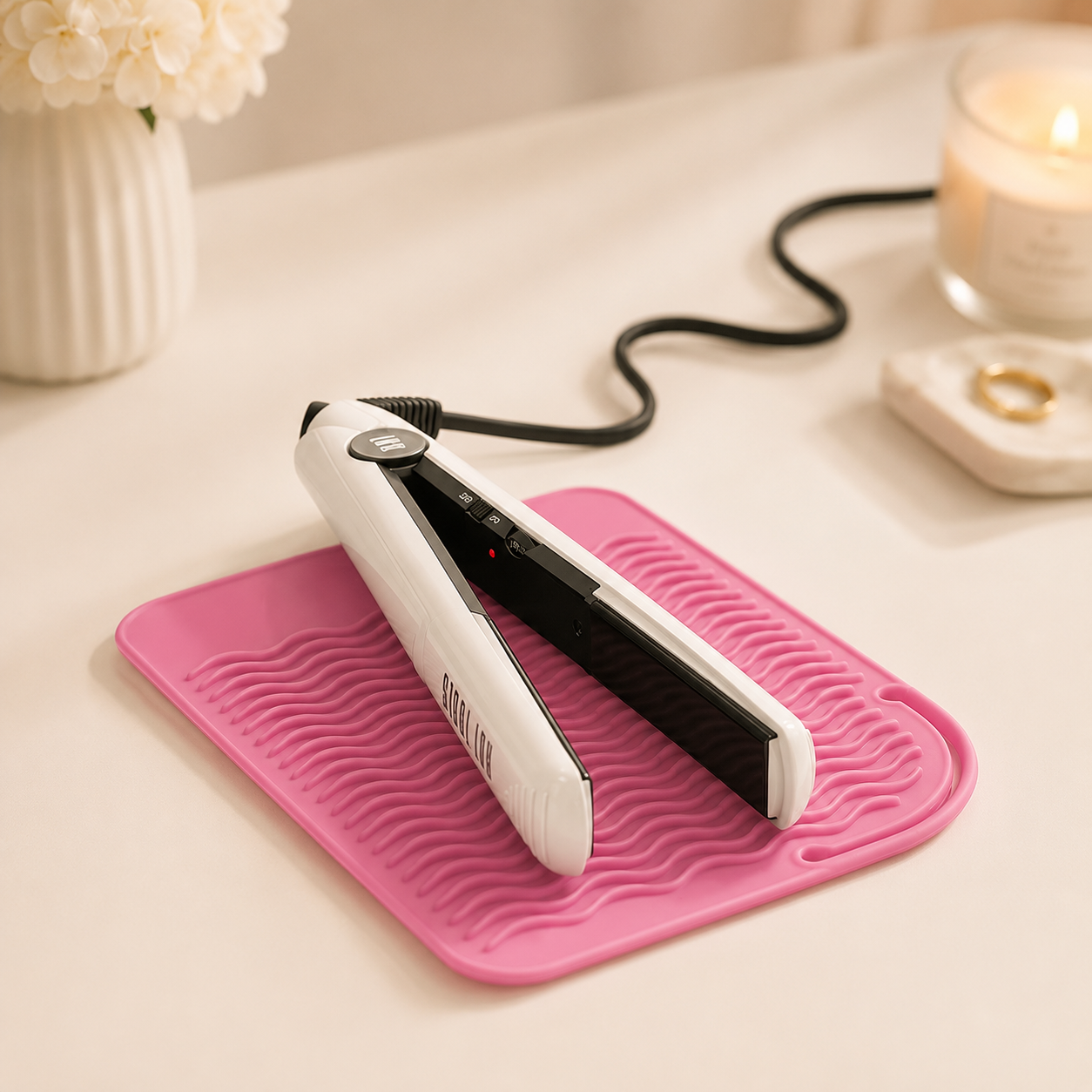 Silicone Heat Resistant Styling Mat for Flat Iron & Curling Iron