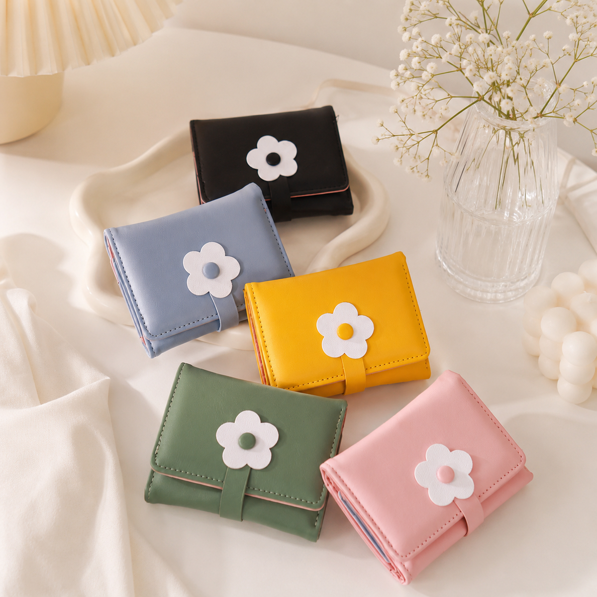 Daisy Flower Compact Wallet