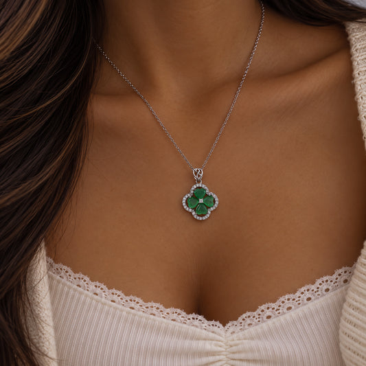 Clover Halo Necklace