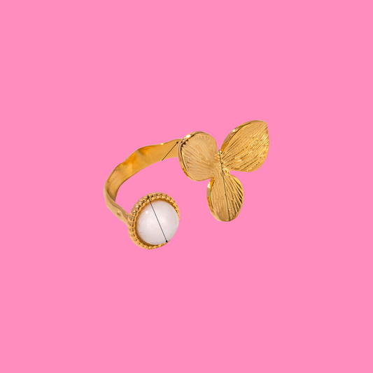 Petal Pearl Ring