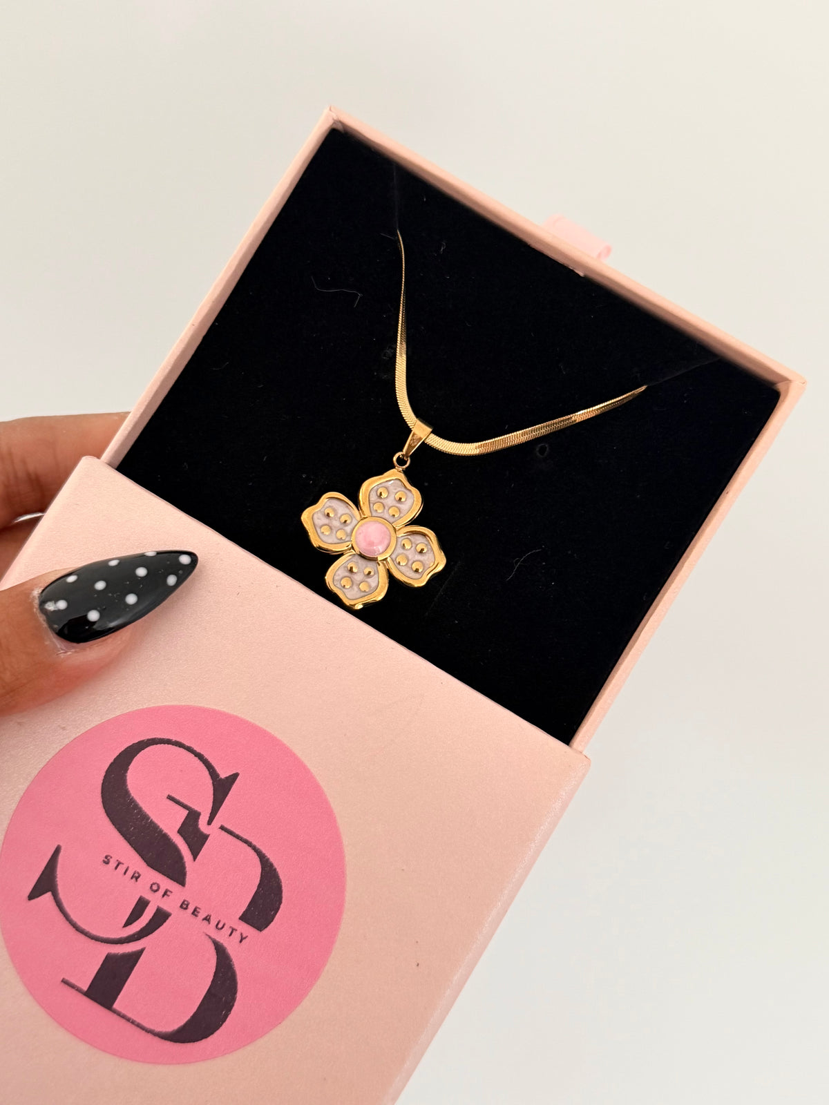 Vintage Floral Pendant Necklace