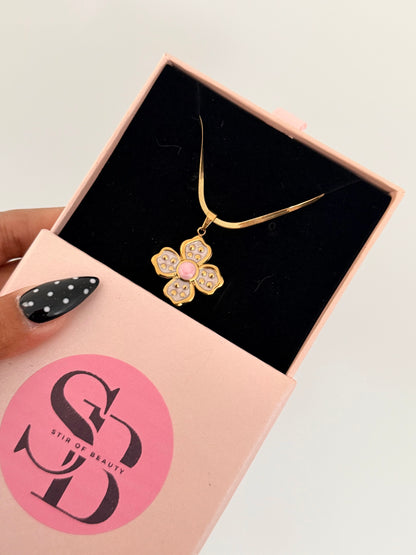 Vintage Floral Pendant Necklace