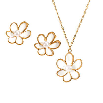 Daisy Pearl Necklace & Earrings Set - Tarnished Resistant