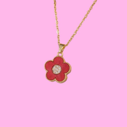 Paved Daisy Necklace