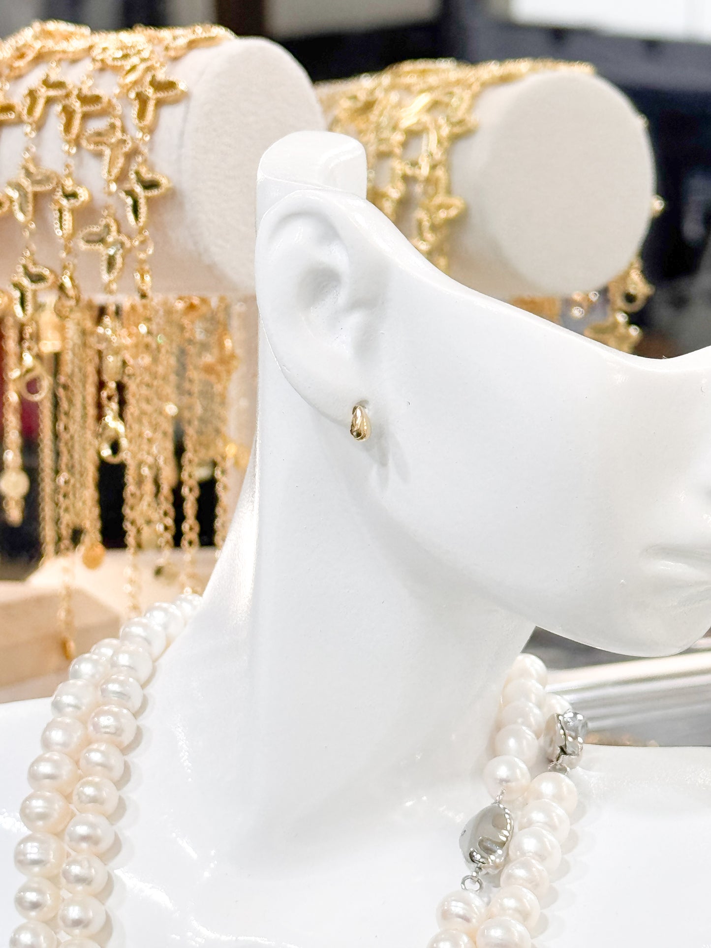 18K Genuine Gold Teardrop Stud Earrings ( Japan Made )