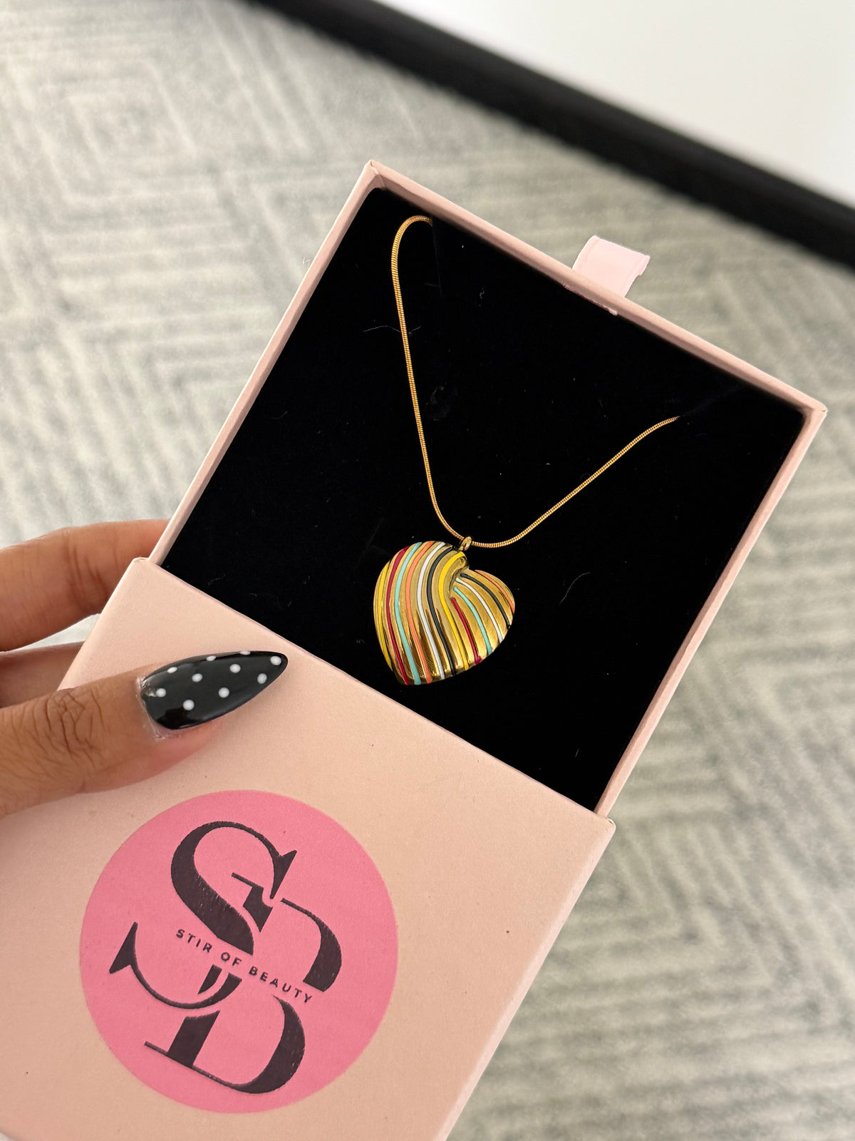Ribbed Heart Pendant Necklace