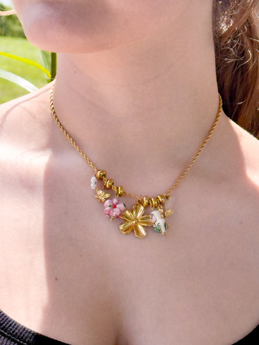 Daisy Dream Charm Necklace