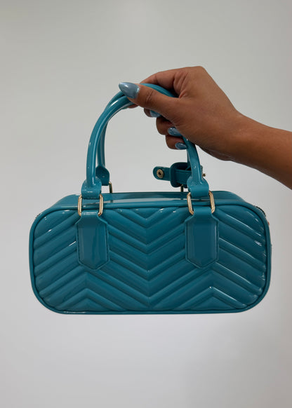 Chevron Barrel Crossbody Chain Purse