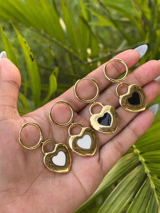 Love Me Earrings | B-70