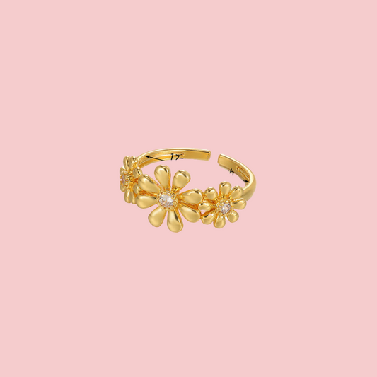 Daisy Kiss Ring | B-27