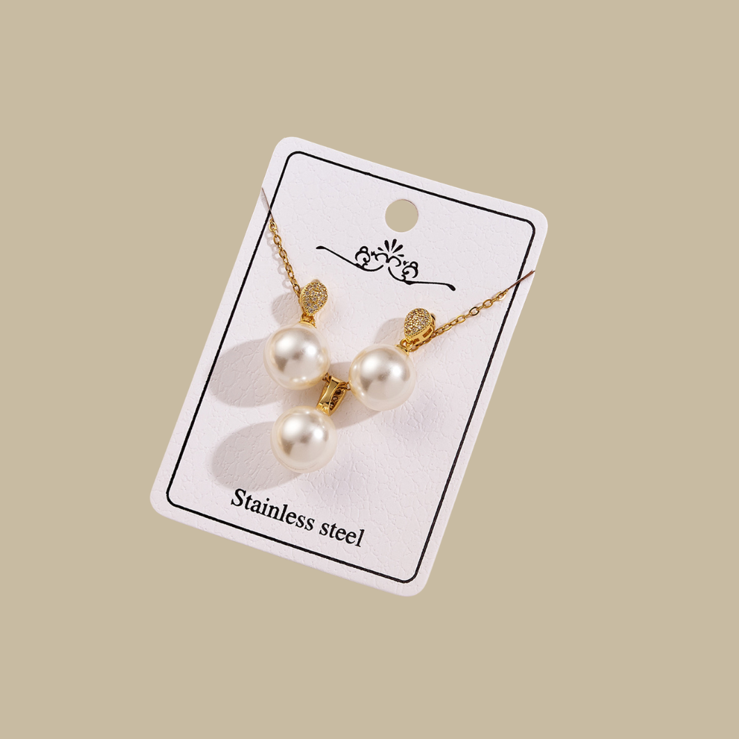 Graceful Pearl Jewelry Set