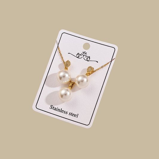 Graceful Pearl Jewelry Set